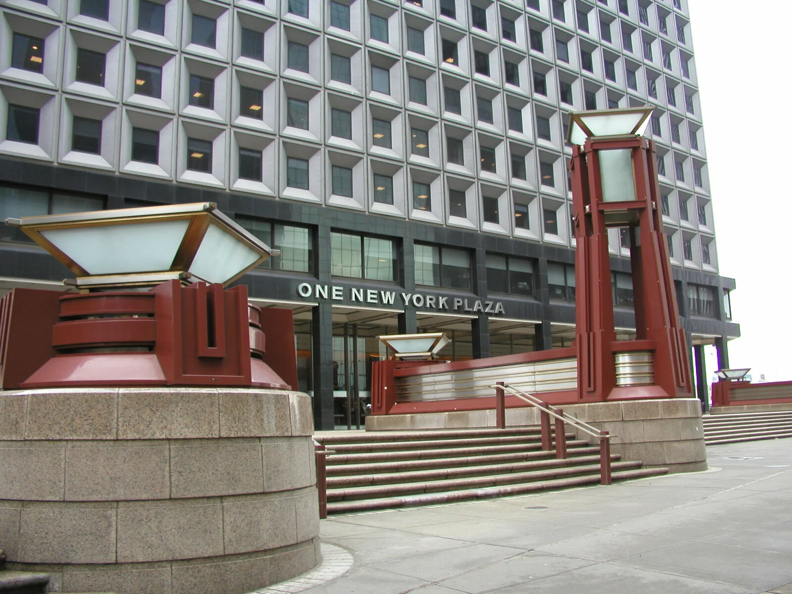 OLYMPUS DIGITAL CAMERA 2022/01/NY-One-New-York-Plaza.jpg 